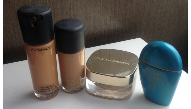 1 - Matchmaster SPF 15 fondation MAC, 2 - Studio Fix fluid FPS 15 MAC , 3 - Perfect finish creamy Foudation D&G , 4 - Sun protection liquid foudation FPS 42 SHISEIDO.